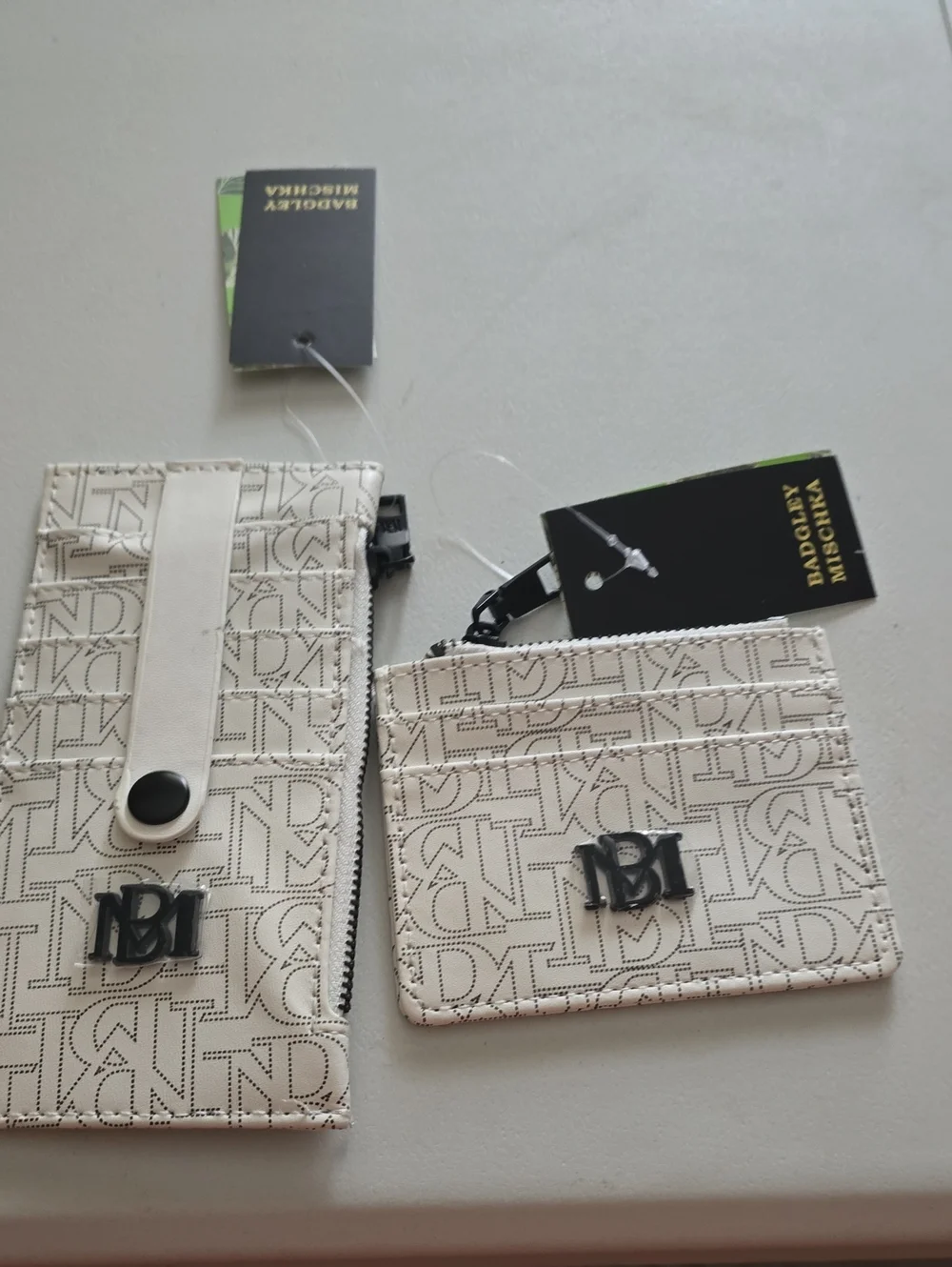 Badgley Mischka Whitr Monogram Card Holder Set